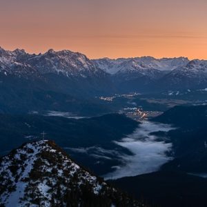 Sonnenuntergang Gipfel mit Tal