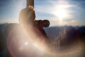 Fotograf bei der Arbeit in den bayerischen Alpen